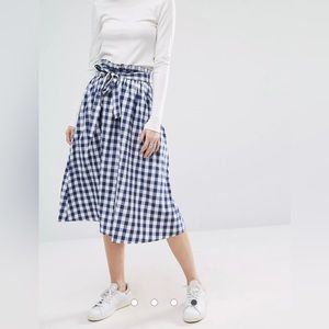 ASOS. Midi Skirt. Size 4. Blue Gingham. Paperbag Waist. Matching Belt. Pockets.